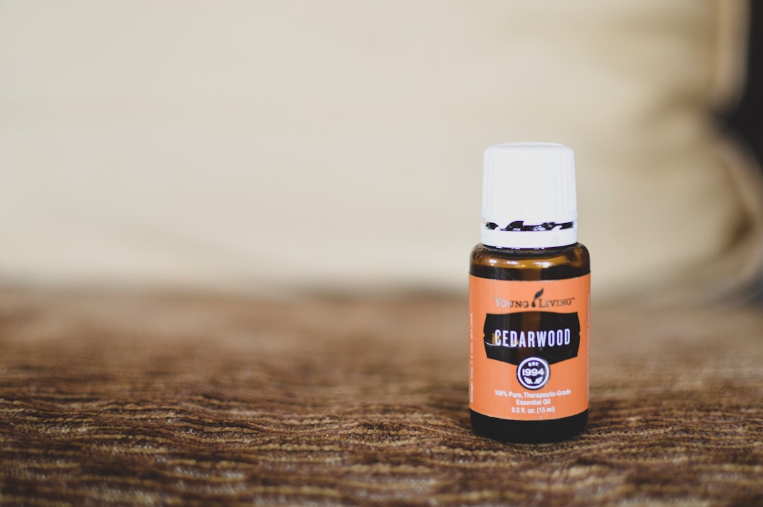 Aceites Esenciales ante la Fatiga Adrenal: Apoyo al Bienestar y Modulación del Eje HPA