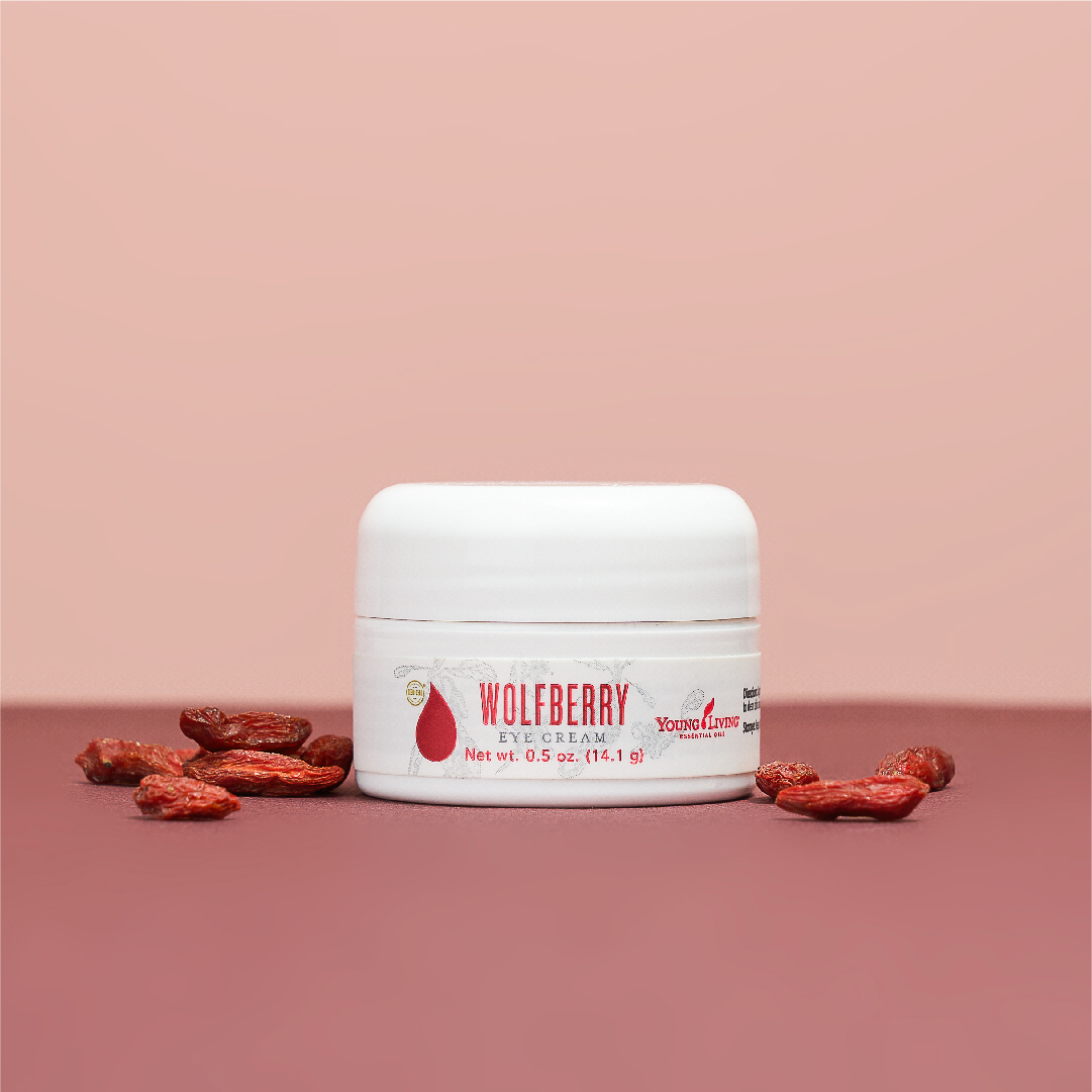 Wolfberry Eye Cream: El Despertar Antioxidante para un Contorno de Ojos Radiante
