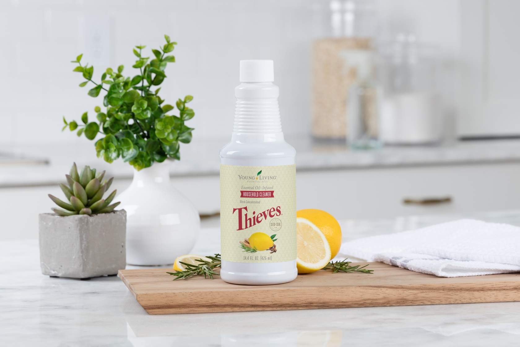 La Leyenda de Thieves: Cómo este Aceite Revolucionará la Limpieza de tu Casa