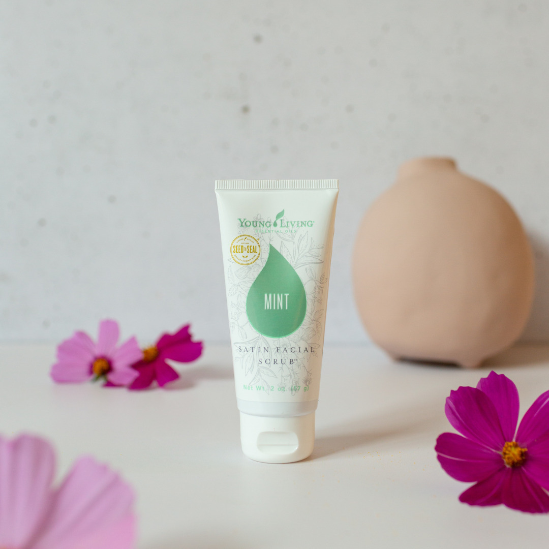 Satin Facial Scrub Mint: El Secreto Refrescante para una Piel de Seda